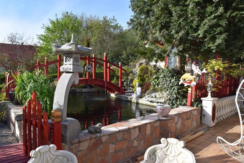 Gite Au Printemps Japonais, Petit Train De La Mure, Parc Des Ecrins Pierre-Chatel 外观 照片