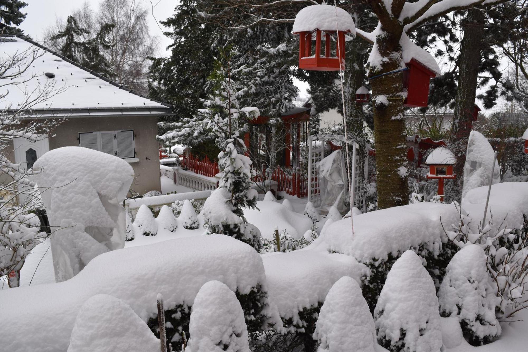 Gite Au Printemps Japonais, Petit Train De La Mure, Parc Des Ecrins Pierre-Chatel 外观 照片